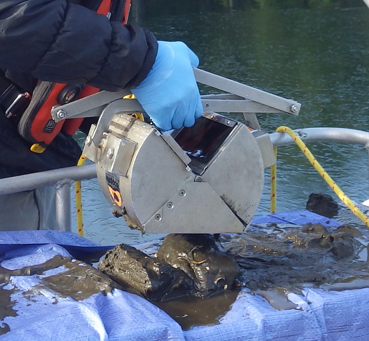 EarthSoft renews support for Pollution Tracker database - Ocean Wise
